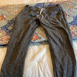 Men’s GAP joggers size medium